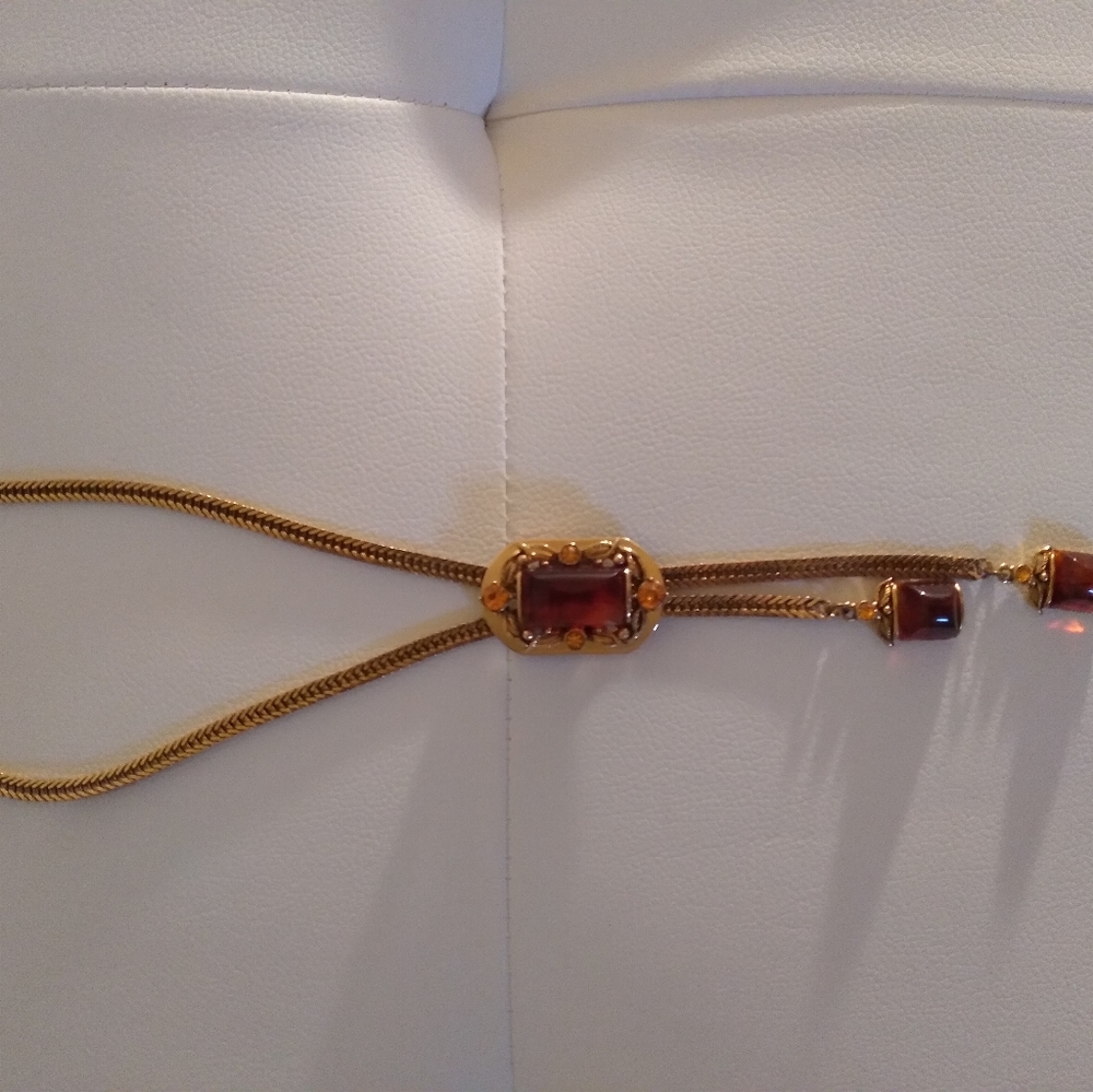 Jewelry - Picture 4 of 14